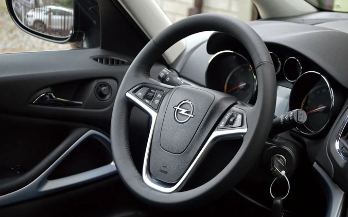 Opel Zafira cena 48900 przebieg: 181000, rok produkcji 2015 z Gostynin małe 352